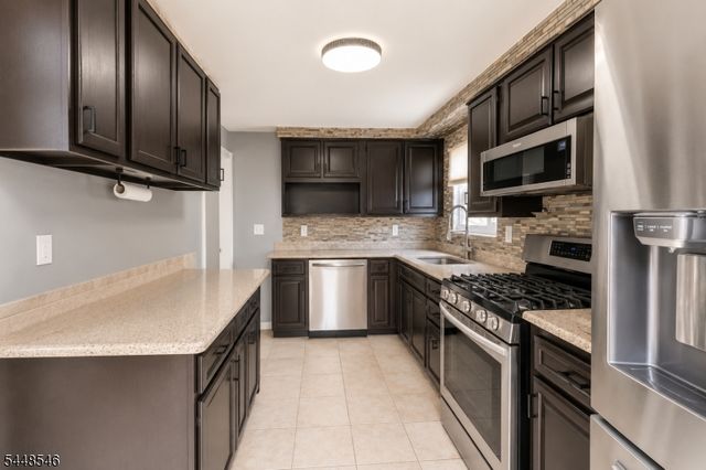 21 Chester Ave, Rockaway Boro, NJ 07866