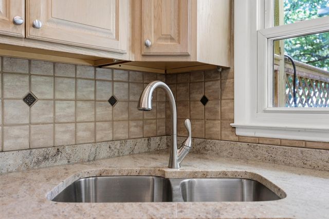 2347 Heather Way, Lexington, KY 40503