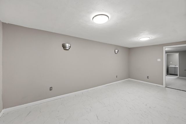 2347 Heather Way, Lexington, KY 40503