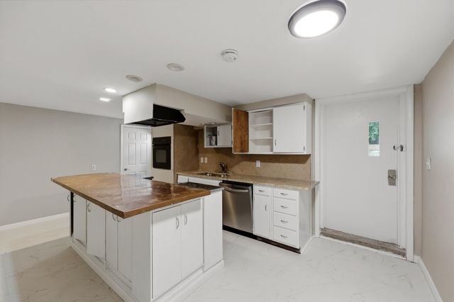 2347 Heather Way, Lexington, KY 40503