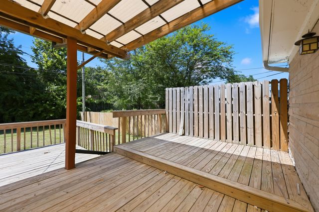 2347 Heather Way, Lexington, KY 40503