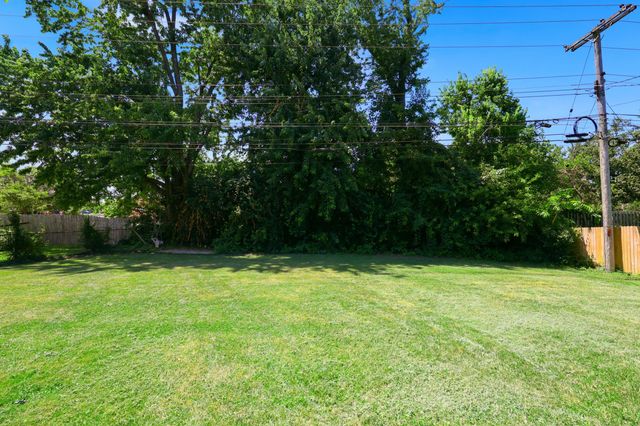 2347 Heather Way, Lexington, KY 40503