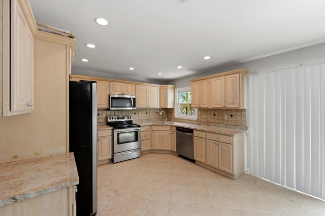 2347 Heather Way, Lexington, KY 40503
