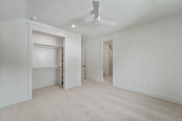 4715 Gold Cup Lane, Hollywood, SC 29449