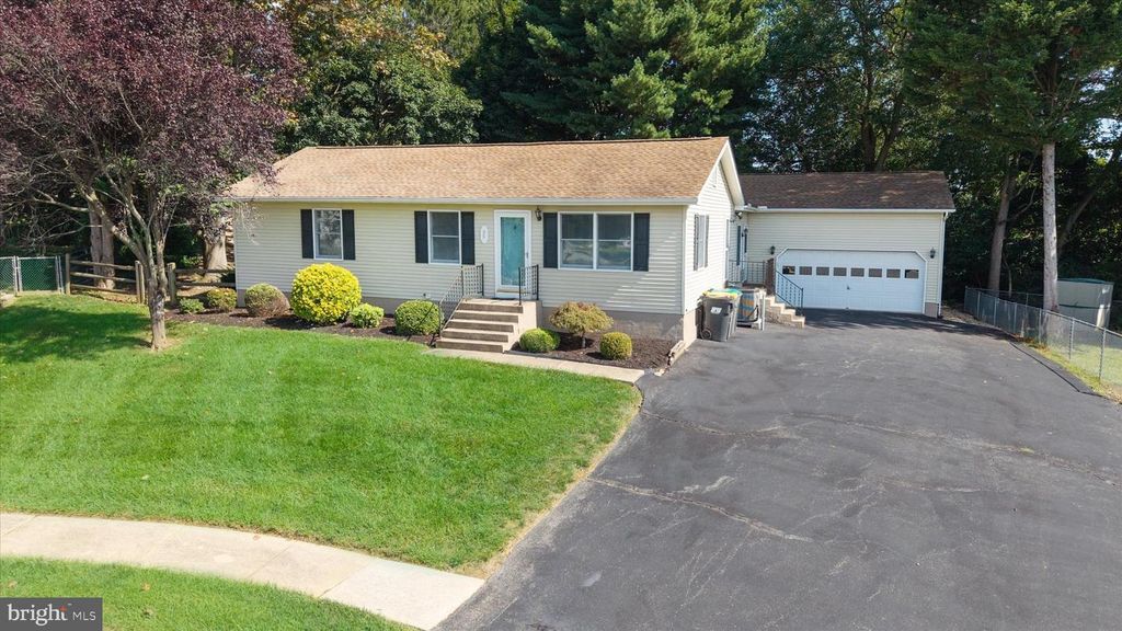 25 WINSOME WAY, Newark, DE 19702
