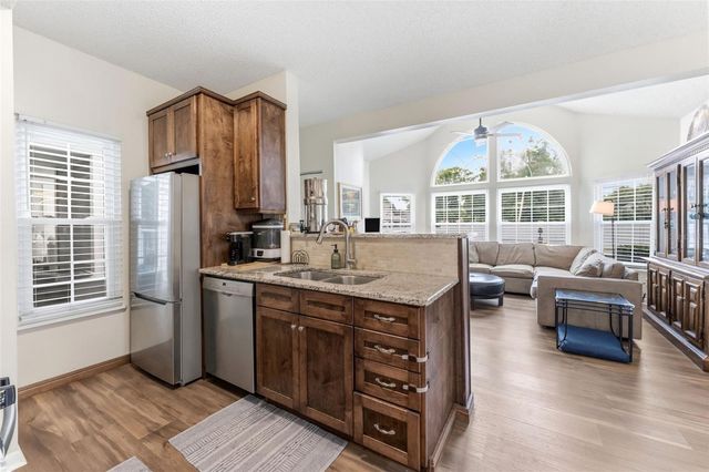 12237 ARMENIA GABLES CIR, Tampa, FL 33612