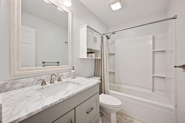 9772 Ives Lane N, Maple Grove, MN 55369