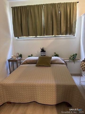 16 Pine Orchard Road APT 9, Branford, CT 06405