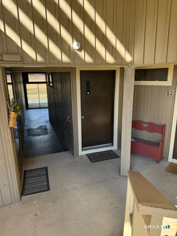 16 Pine Orchard Road APT 9, Branford, CT 06405