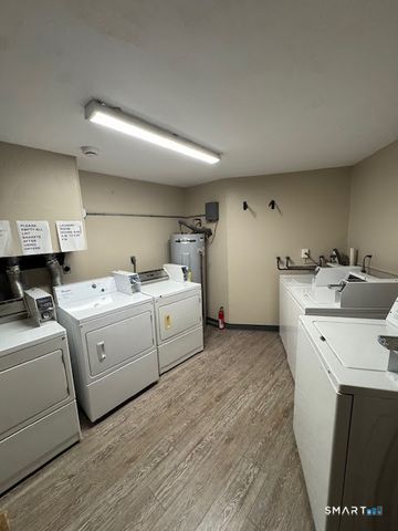 16 Pine Orchard Road APT 9, Branford, CT 06405