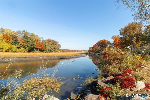 16 Pine Orchard Road APT 9, Branford, CT 06405