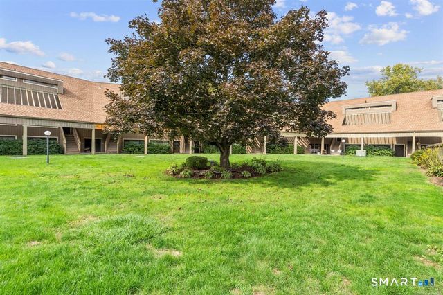 16 Pine Orchard Road APT 9, Branford, CT 06405