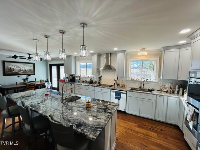 220 Pleasant Hill Road, Chuckey, TN 37641