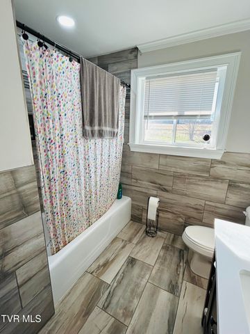 220 Pleasant Hill Road, Chuckey, TN 37641