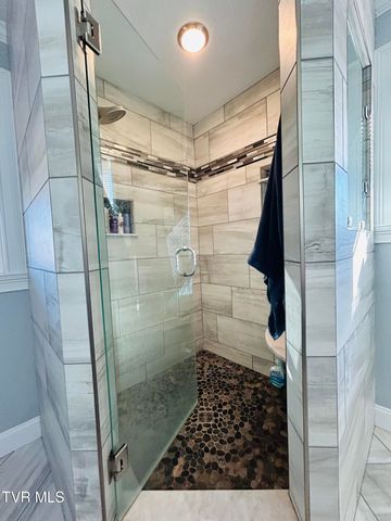 220 Pleasant Hill Road, Chuckey, TN 37641