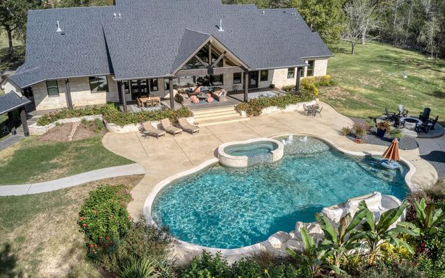 22474-A Kmiec Road, Hempstead, TX 77445