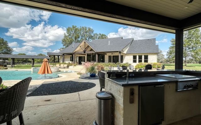 22474-A Kmiec Road, Hempstead, TX 77445