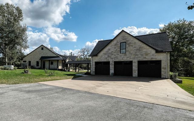 22474-A Kmiec Road, Hempstead, TX 77445