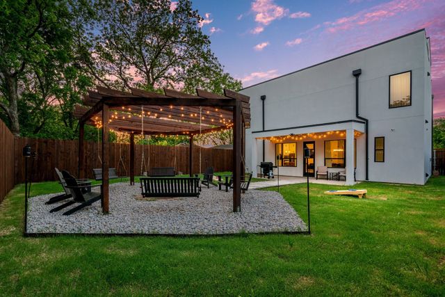 1954 Pueblo Street, Dallas, TX 75212