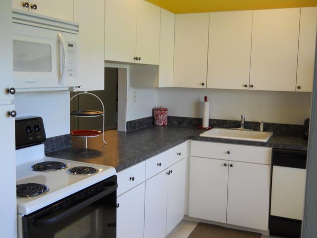 166 Lake Meryl Drive 166, West Palm Beach, FL 33411