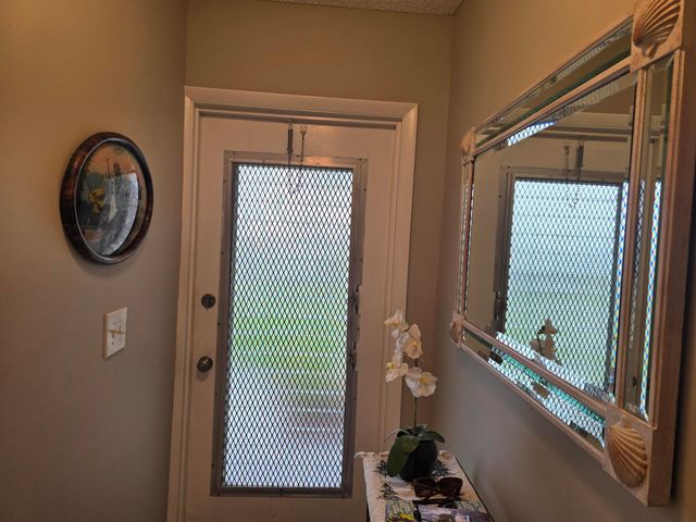 166 Lake Meryl Drive 166, West Palm Beach, FL 33411