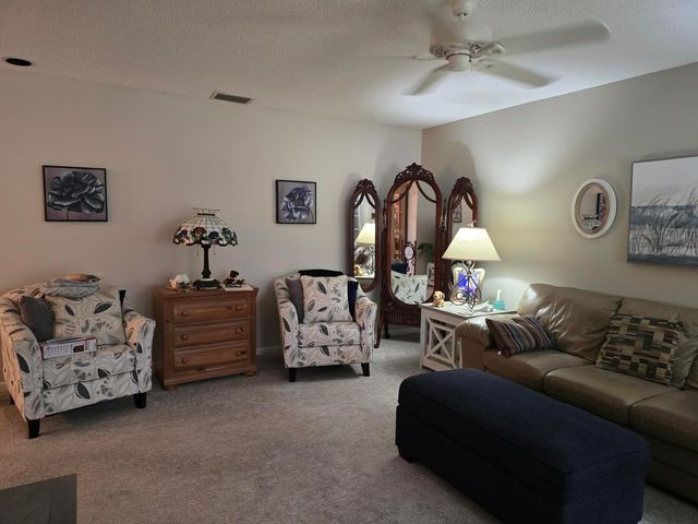 166 Lake Meryl Drive 166, West Palm Beach, FL 33411