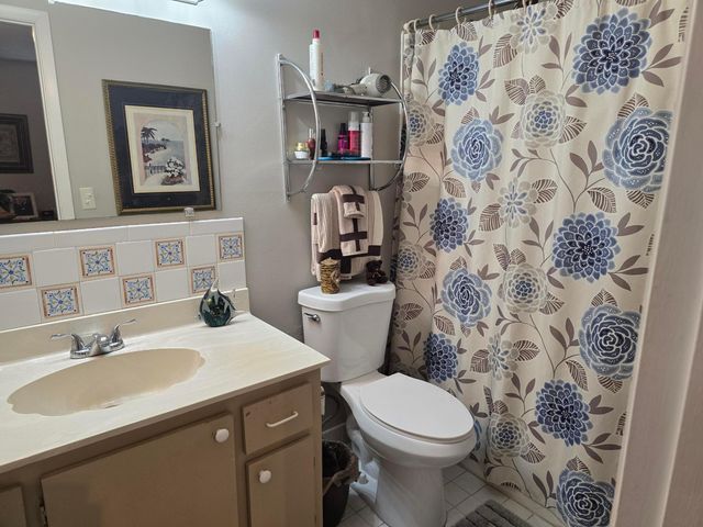 166 Lake Meryl Drive 166, West Palm Beach, FL 33411