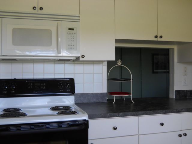 166 Lake Meryl Drive 166, West Palm Beach, FL 33411