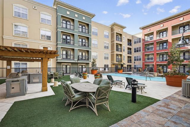 1711 Old Spanish Trail 207, Houston, TX 77054