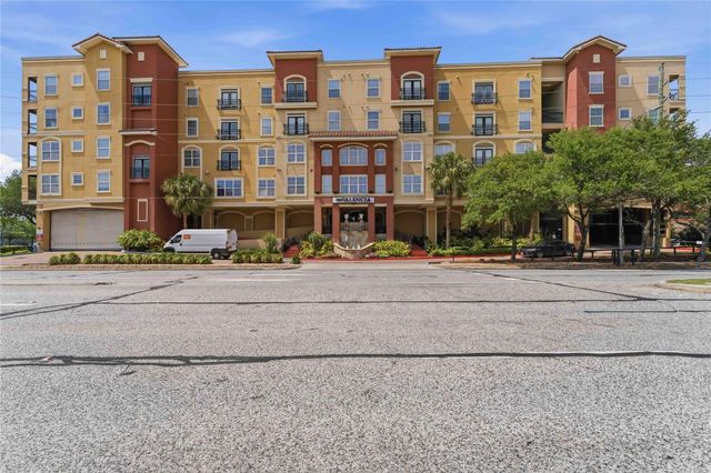1711 Old Spanish Trail 207, Houston, TX 77054