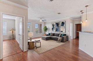 1711 Old Spanish Trail 207, Houston, TX 77054