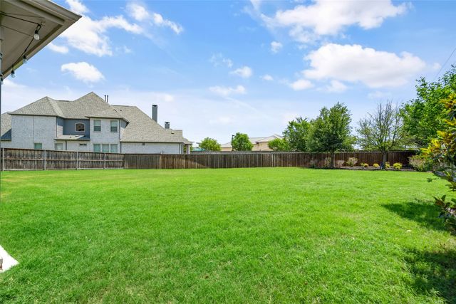 6313 Cobbie Creek Drive, Frisco, TX 75034