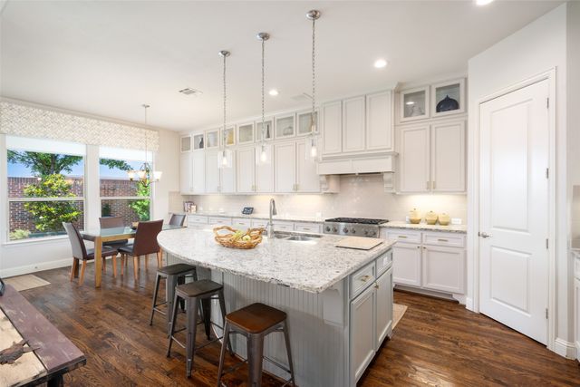 6313 Cobbie Creek Drive, Frisco, TX 75034