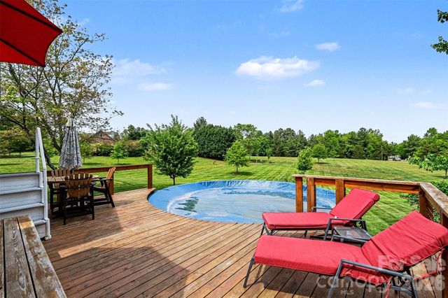 9116 Highland Creek Parkway, Charlotte, NC 28269