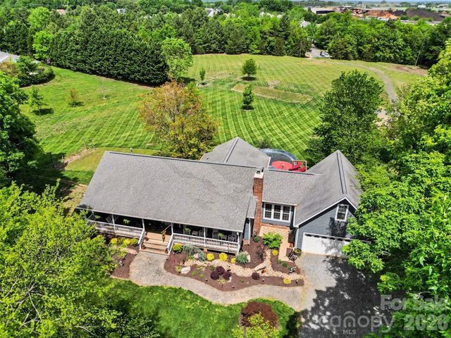 9116 Highland Creek Parkway, Charlotte, NC 28269