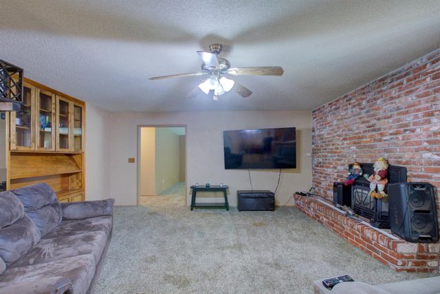 2982 Sequoia Dr, Merced, CA 95340