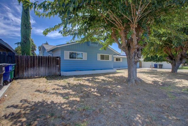 2982 Sequoia Dr, Merced, CA 95340