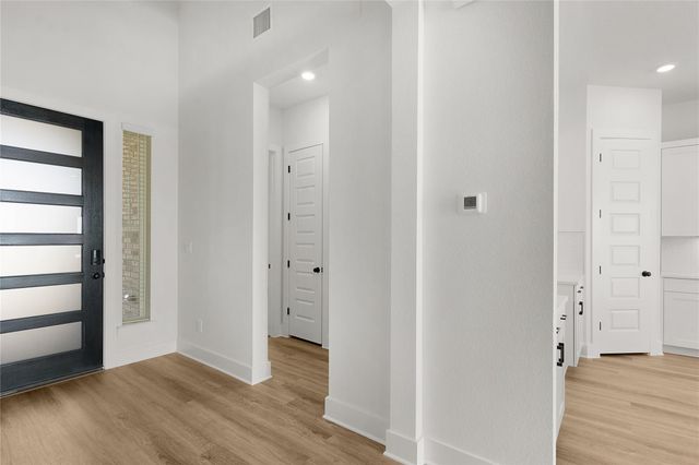 1144 Stonehill DR, Georgetown, TX 78633