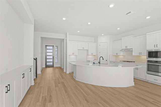 1144 Stonehill DR, Georgetown, TX 78633