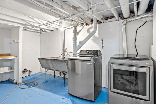 5216 Bryant Avenue N, Minneapolis, MN 55430