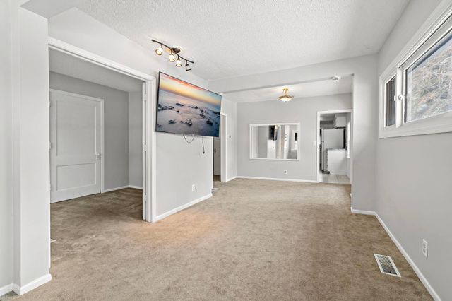 5216 Bryant Avenue N, Minneapolis, MN 55430