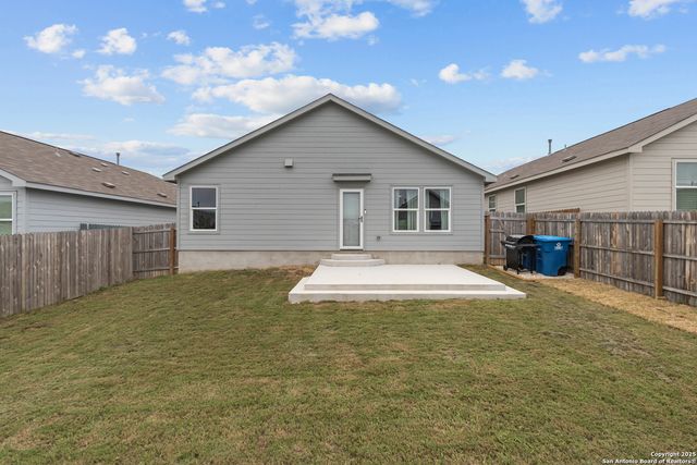 7022 Serf Pl, San Antonio, TX 78252