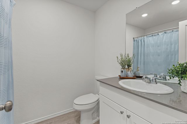 7022 Serf Pl, San Antonio, TX 78252