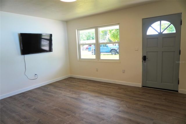 324 JEFFERSON STREET, Lake Wales, FL 33859