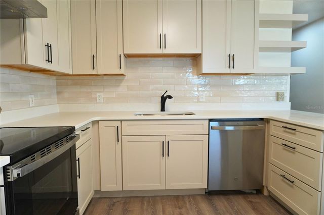 324 JEFFERSON STREET, Lake Wales, FL 33859