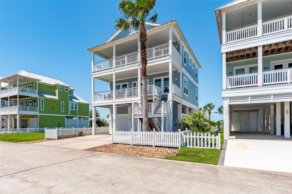 11706 Opihi, Galveston, TX 77554