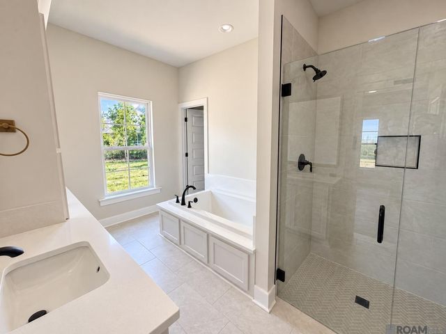 7228 E Rue Lierre, Zachary, LA 70791