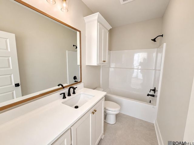 7228 E Rue Lierre, Zachary, LA 70791