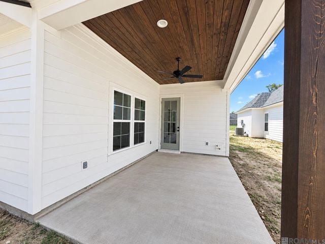 7228 E Rue Lierre, Zachary, LA 70791