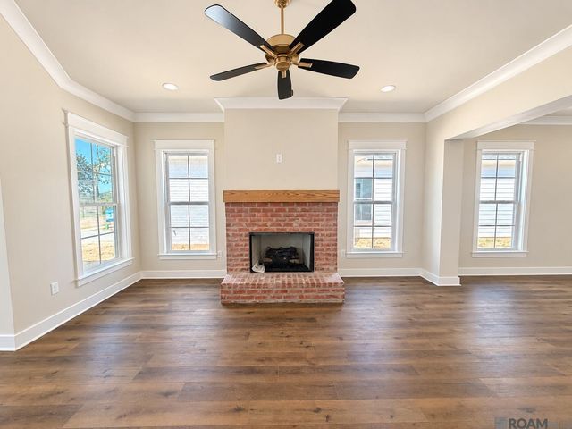 7228 E Rue Lierre, Zachary, LA 70791
